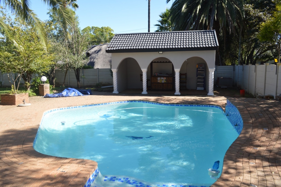4 Bedroom Property for Sale in Flamwood North West